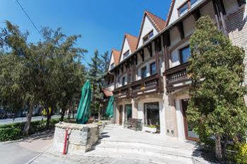 Hotel Revesz Hotel, Restaurant And Rosa 3*